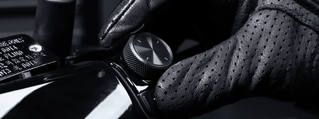 NIU FQiX 150 Link Crown : navigation intégrée & changement de musique sans lâcher le guidon. Le scooter 50 cc électrique connecté