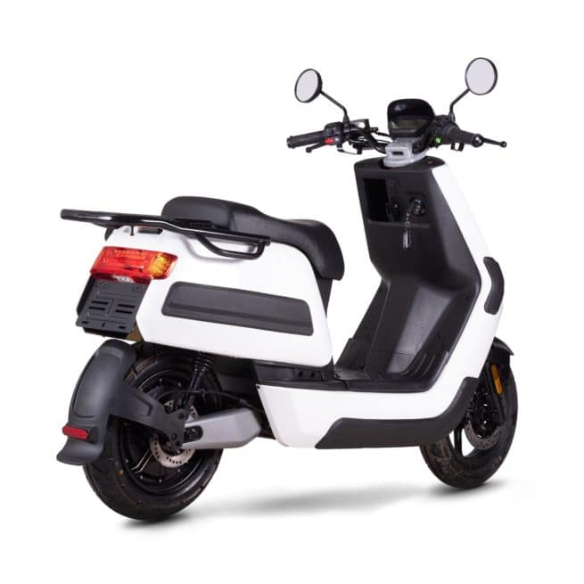 Niu NQI gt Cargo scooter electrique 50 km d'autonomie grande autonomie livraison paris nantes marseille lyon bordeaux lille