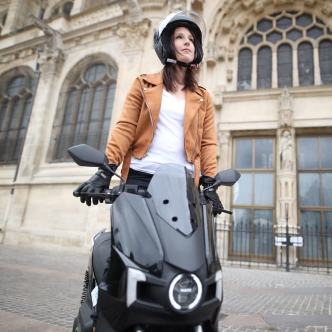 silence s01 scooter electrique batterie amovible trolley ville periurbain grand coffre