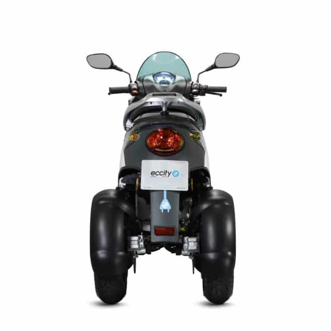 eccity model 3 roues scooter électrique trois roues jeune femmme homme pratique léger maniable