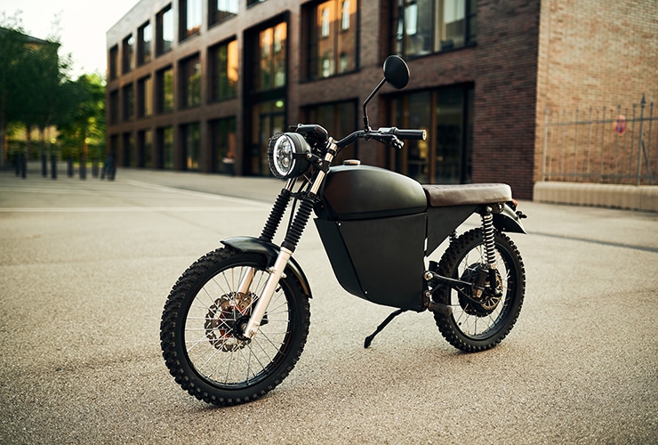 Photo de la Black Tea Classic, une nouvelle moto électrique d'origine allemande.