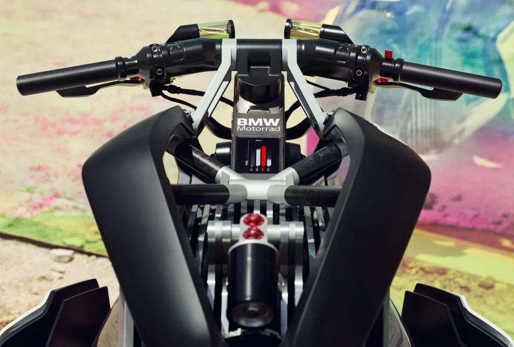 BMW Vision DC Roadster moto électrique concept