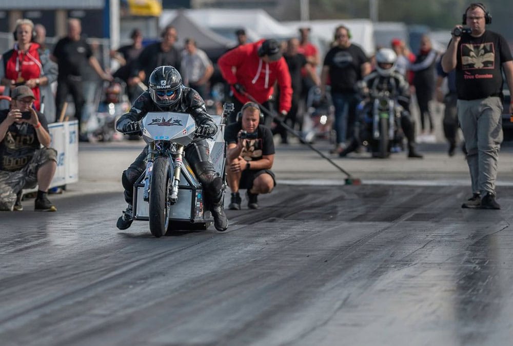 Silver Lightning dragster