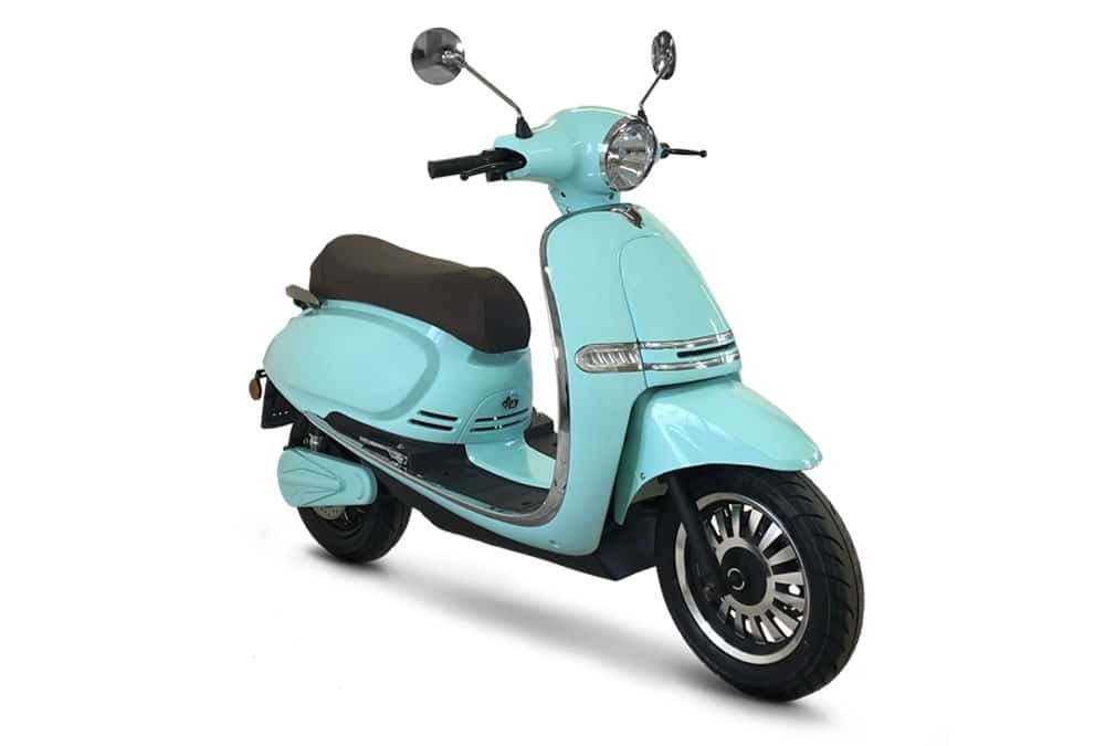 Rider 3000W 2021 Turquoise, trois quart face droit sur fond blanc