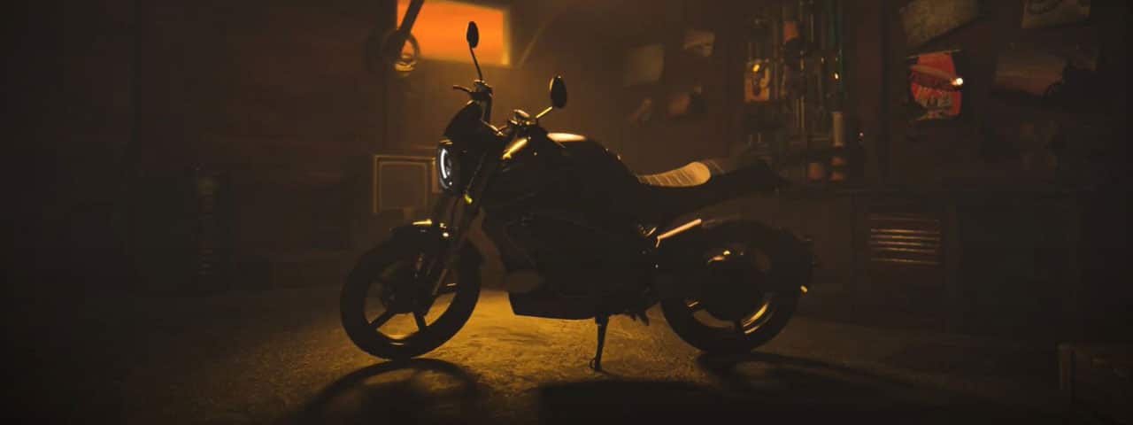 O super soco tc wanderer em uma garagem, no meio do deserto
