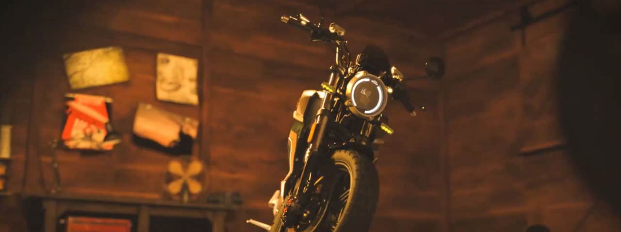 Super SoCo TC Vista de Wanderer de uma garagem antiga