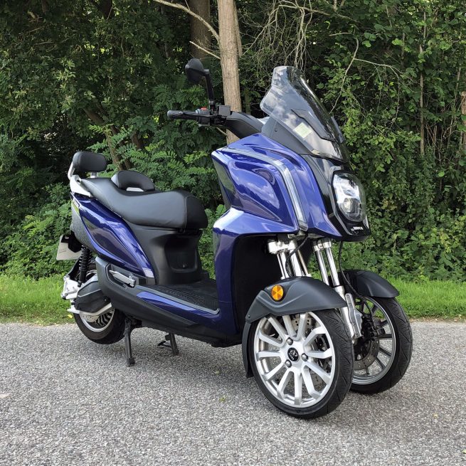 Rider 3RS Bleu d'occasion 879 km vue avant