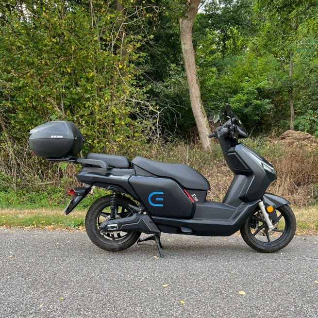 Red Electric E50 occasion 183 km côté droit