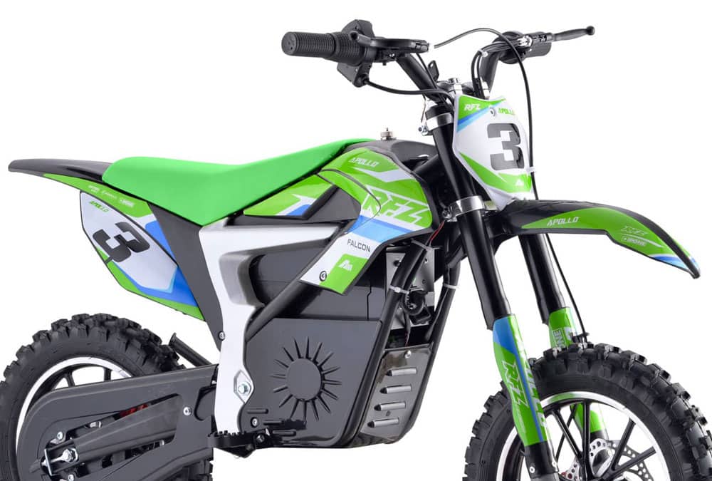 Une motocross électrique enfant Apollo verte vue par l'avant