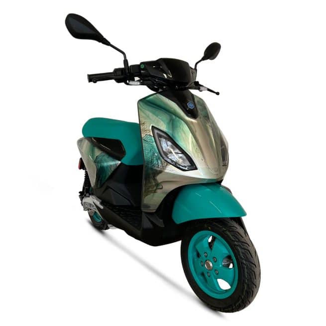 Piaggio 1 FCW trois quart face droit