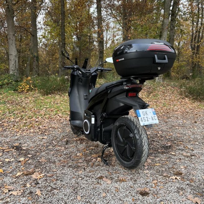 Silence S01 noir 52 km trois quart arrière gauche