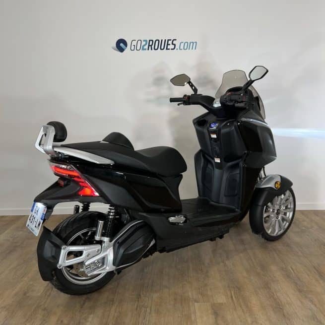 Rider 3RS+ Noir Occasion 232 km trois quart arrière droit