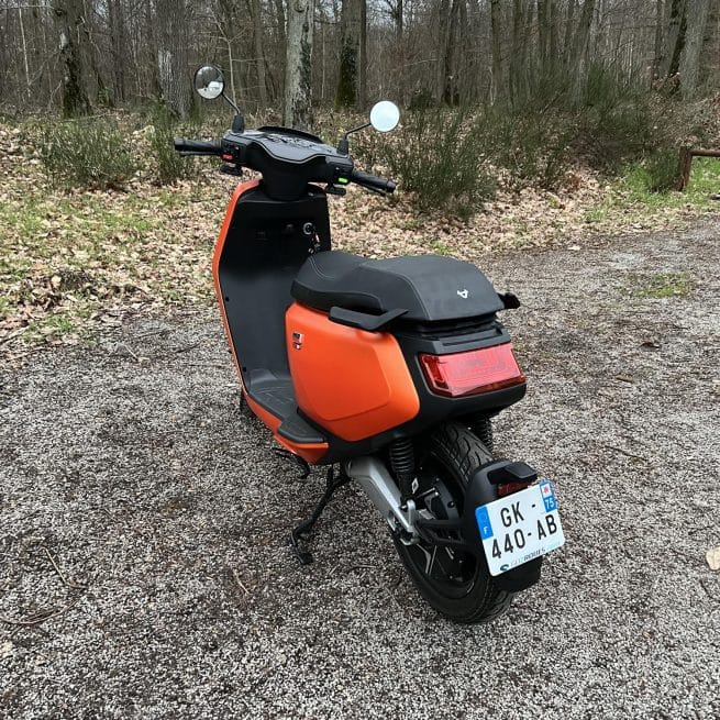 niu mqi gt evo orange occasion 388 km trois quart arrière gauche