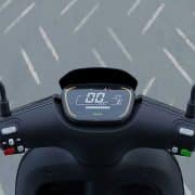 Gros plan sur le compteur du Segway E300SE