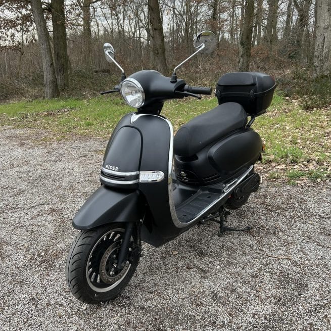 Rider 5000W noir mat occasion 1028 km trois quart face gauche