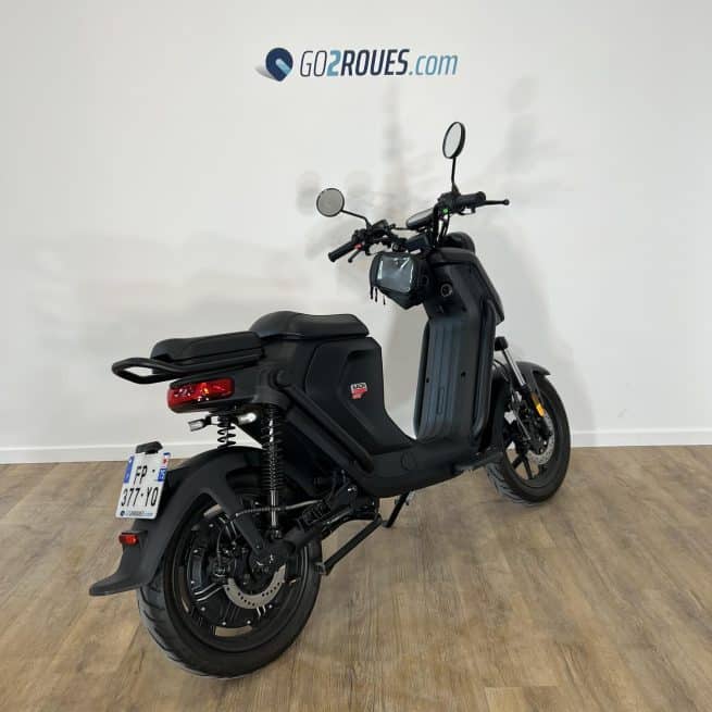 Niu UQi GT Noir 60 km occasion 339 km trois quart arrière droit