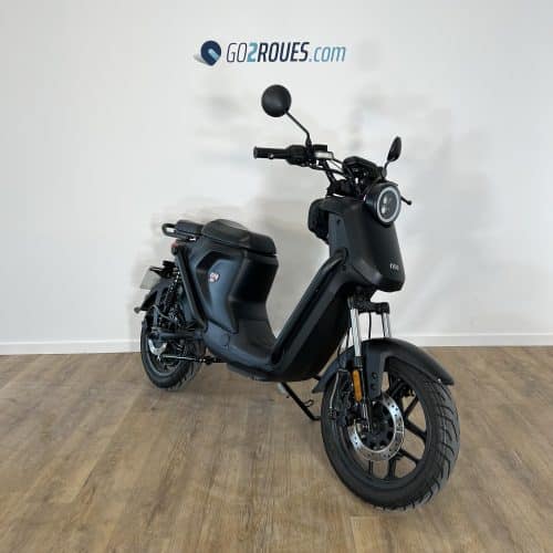 Niu UQi GT Noir 60 km occasion 339 km trois quart face droit