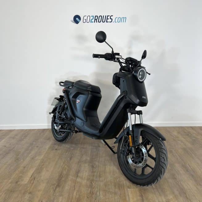 Niu UQi GT Noir 60 km occasion 339 km trois quart face droit