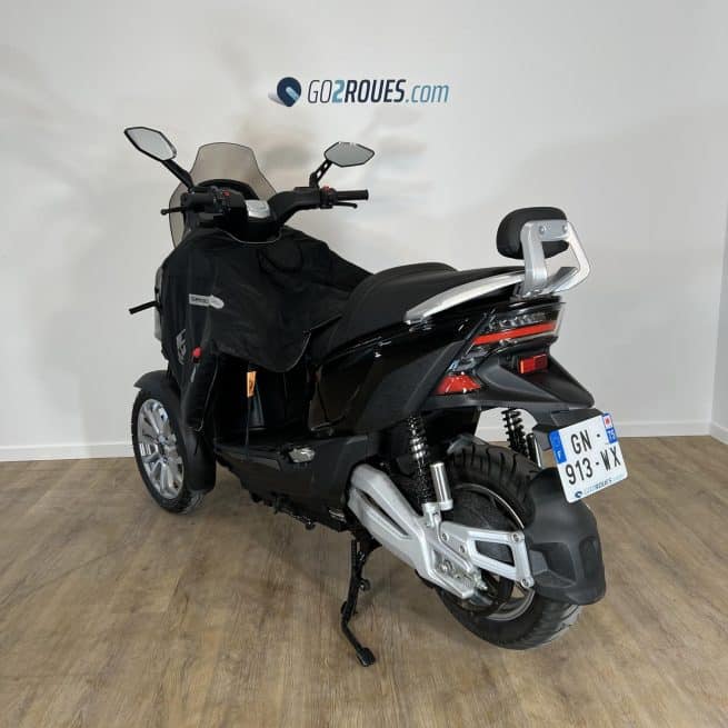 Rider 3RS+ Noir Brillant Occasion 138 km trois quart arrière gauche