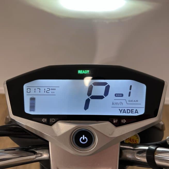 Yadea C Umi Noir Occasion 1712 km compteur