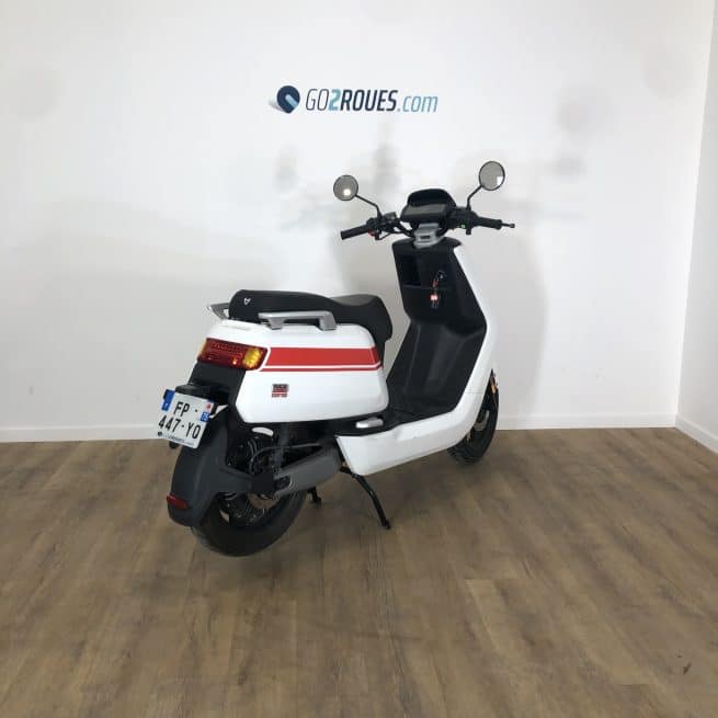 NIU NQi GTS Pro Blanc/rouge - occasion 5 667 km – Image 7