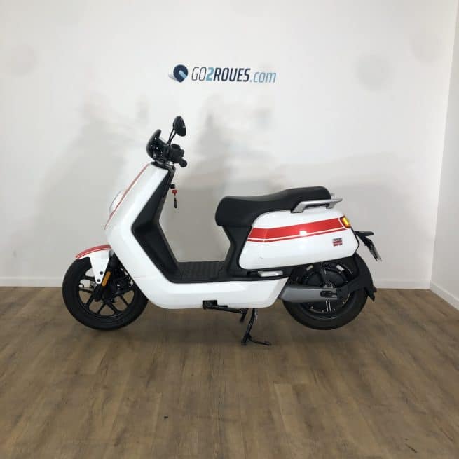 NIU NQi GTS Pro Blanc/rouge - occasion 5 667 km – Image 4