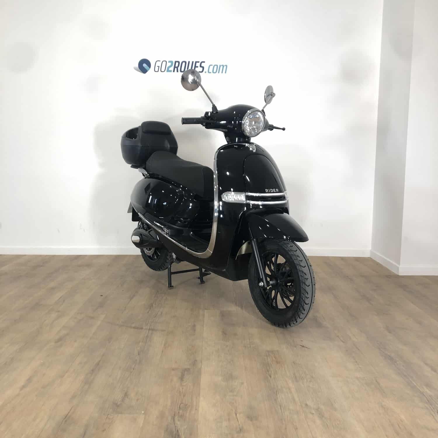 Scooter électrique Havana - le plus beau scooter rétro!