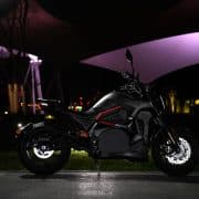TS BRAVO ALRENDO NOIR PHOTO