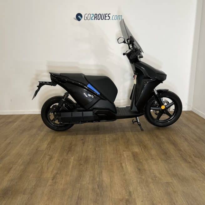 Ray 7.7 Noir Carbone - Chargeur Rapide - occasion 7 342 km – Image 8