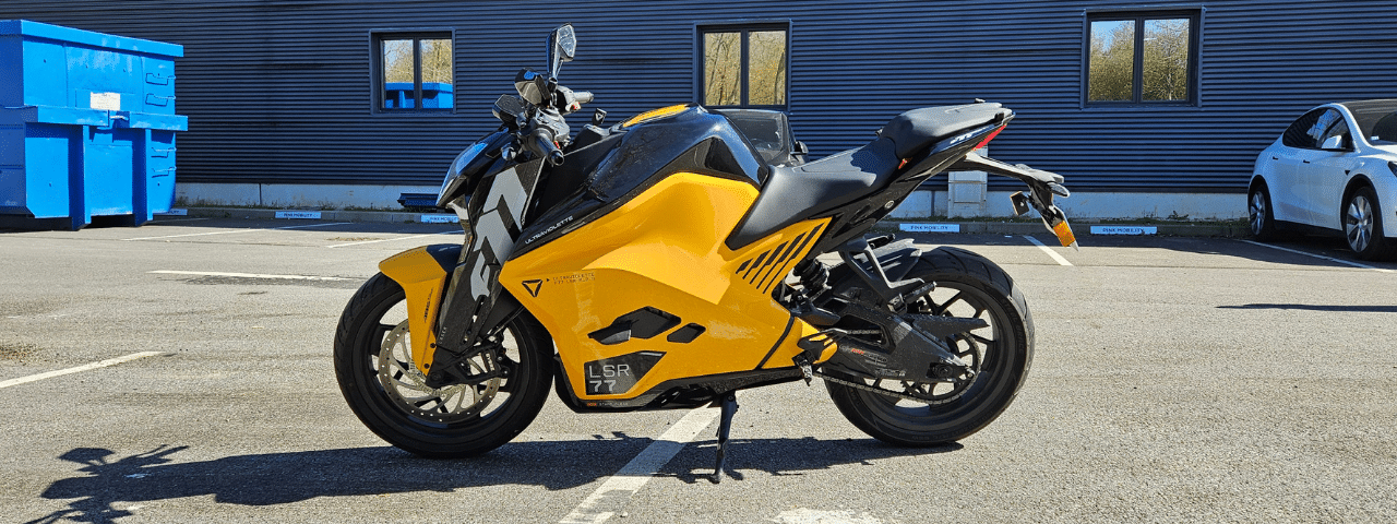ultraviolette F77 mach 2 gauche
