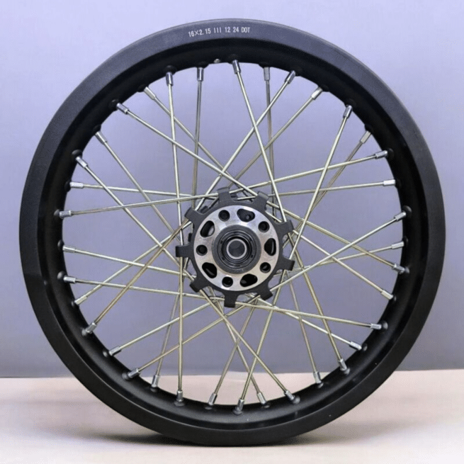 Roue arrière 16" pour Sting Pro 5500 – Image 3