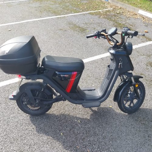 NIU UQi Pro blanc - occasion 3 000 km