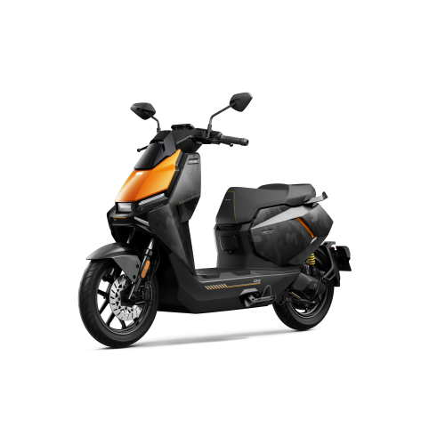 NIU FQiX 300 le scoot périurbain stylé et connecté